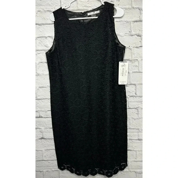 NWT Peter Nygard black sheath eyelet sleeveless dress, size 14p. - Picture 3 of 9